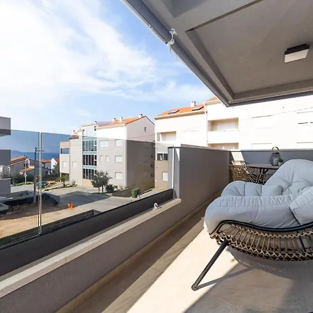 4u Apartment *