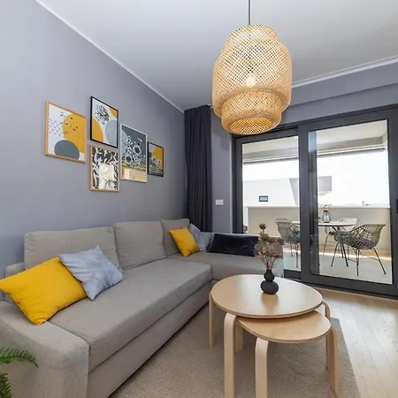 4u Apartment *
