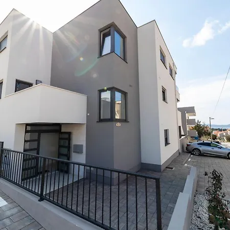 4u Apartment